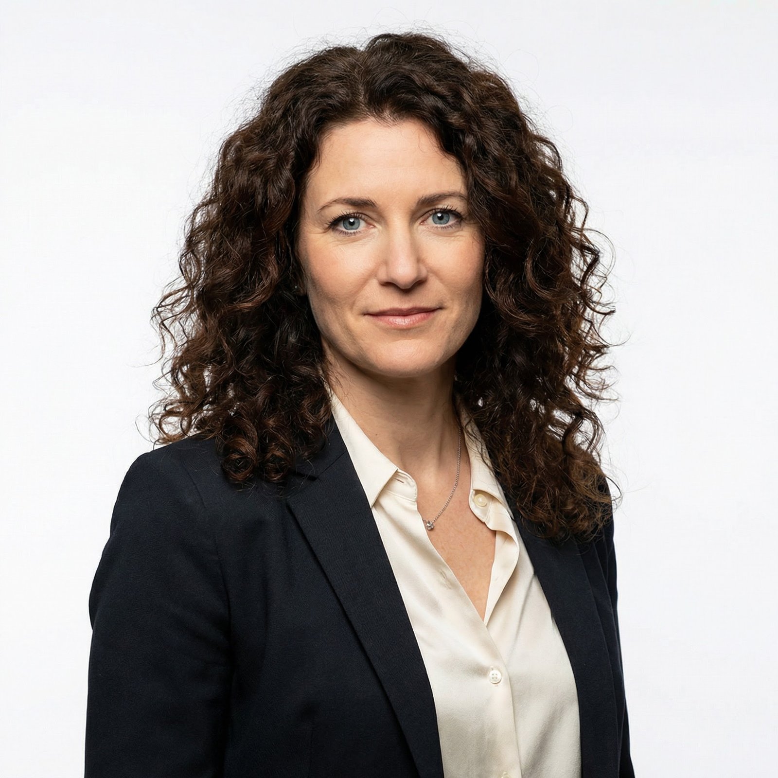 Isabella Rowan - Author of Hollow Intimacy